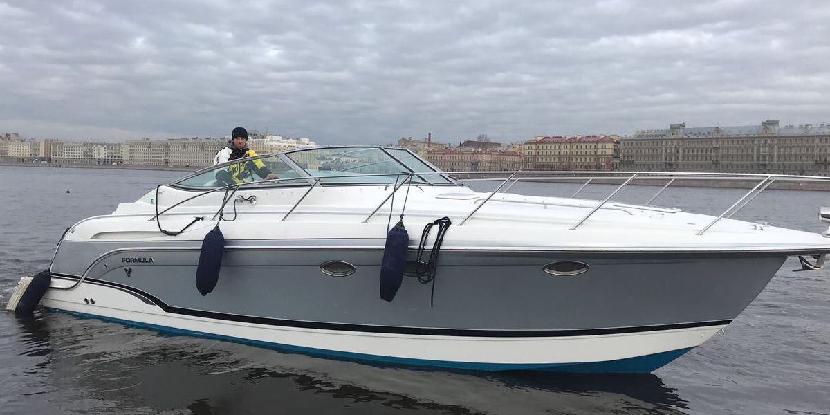 Motorboat Formula Boats 31 Pc Formula For Rent Russia Boataround