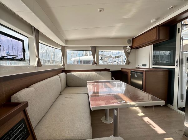 Lagoon 40 | Sail Castor