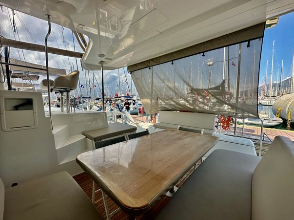 Lagoon 40 | Sail Castor