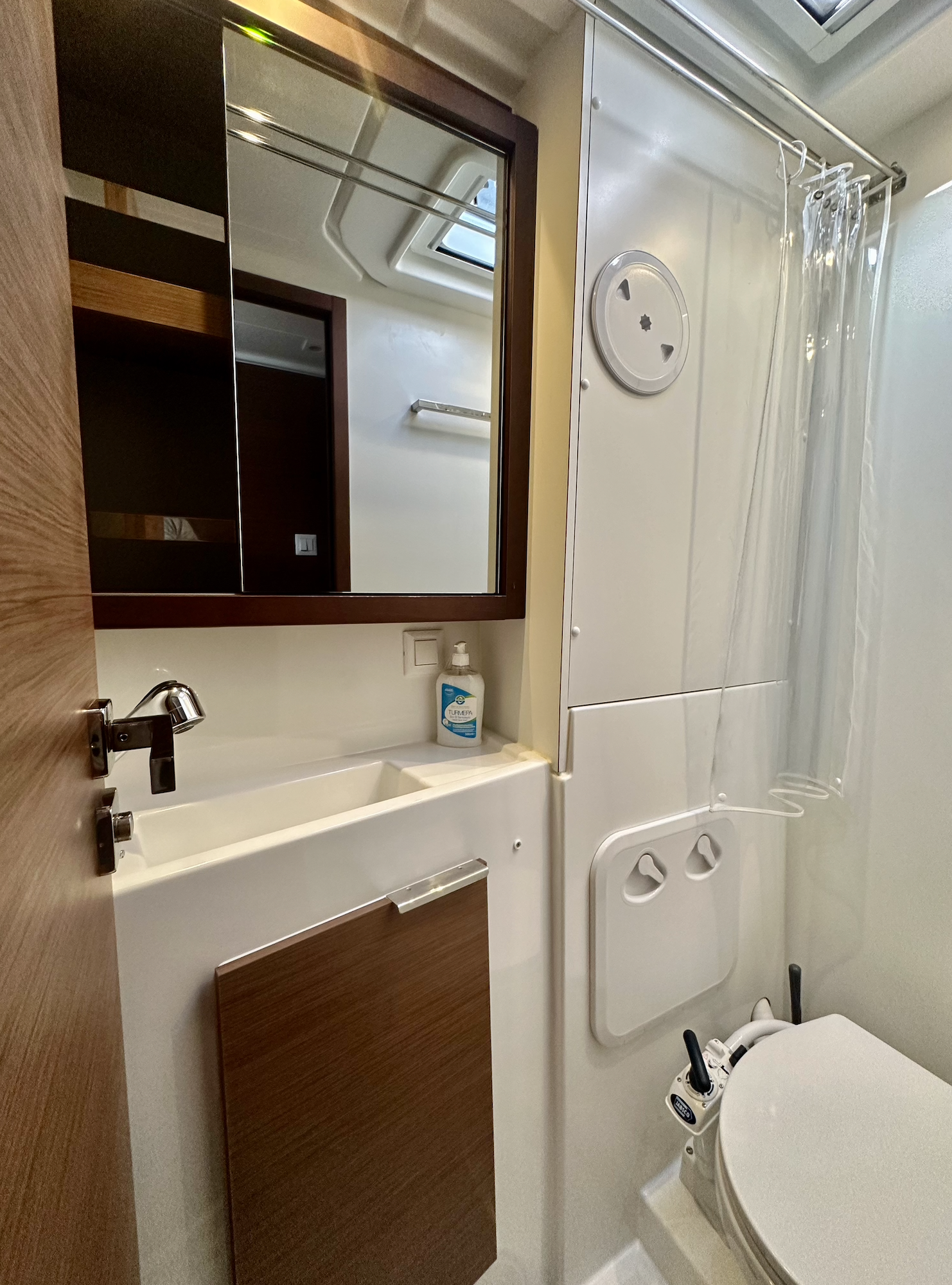 Lagoon 40 | Sail Castor