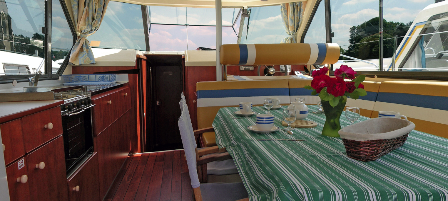 Nicols Sedan 1170 | Canet