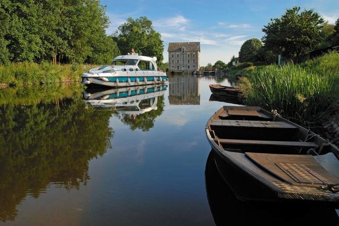 Nicols Sedan 1170 | Melodie