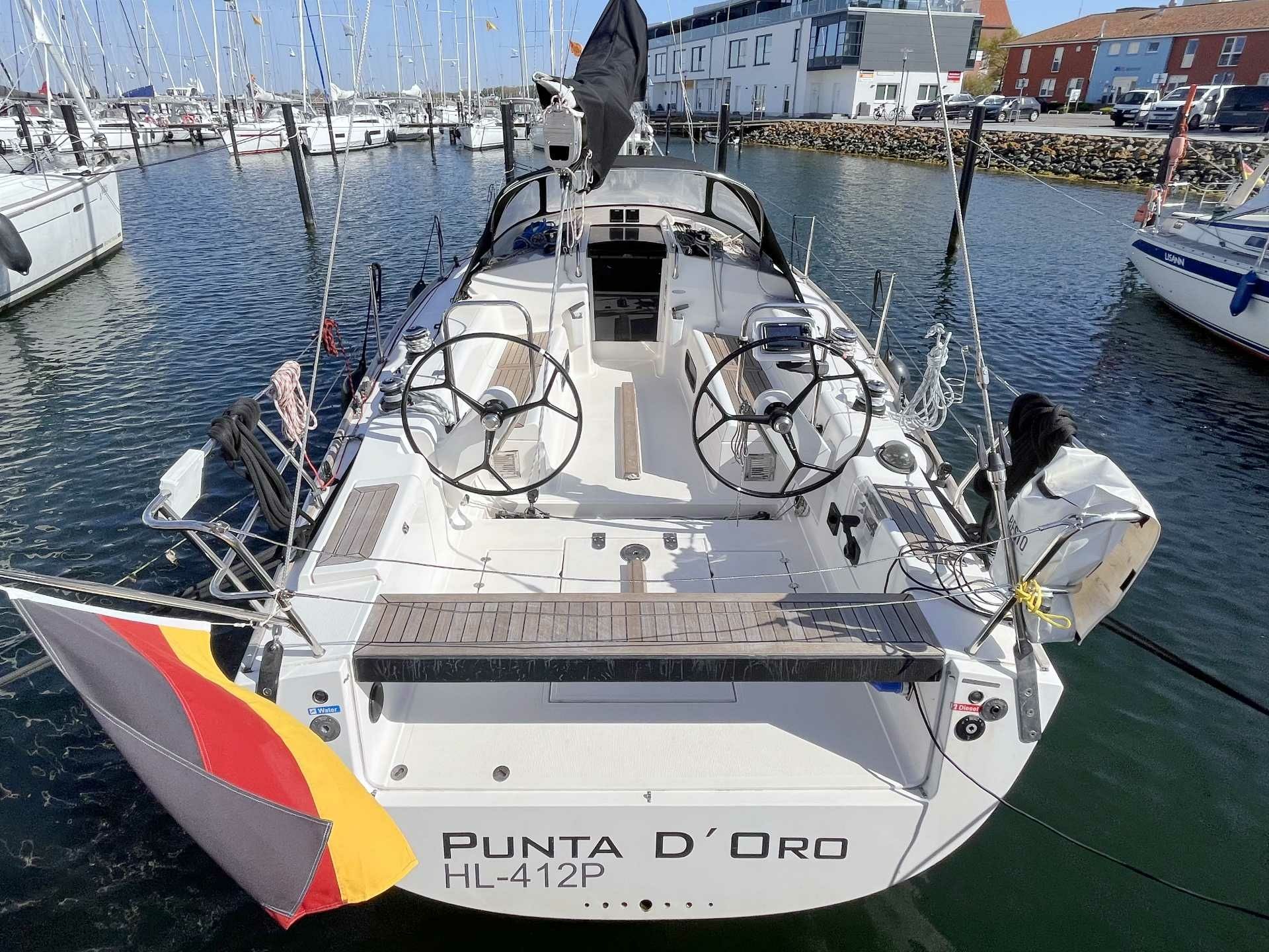 Salona 38 | Punta D'Oro
