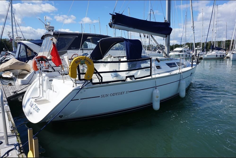 Jeanneau Sun Odyssey 37 | Blue Otter