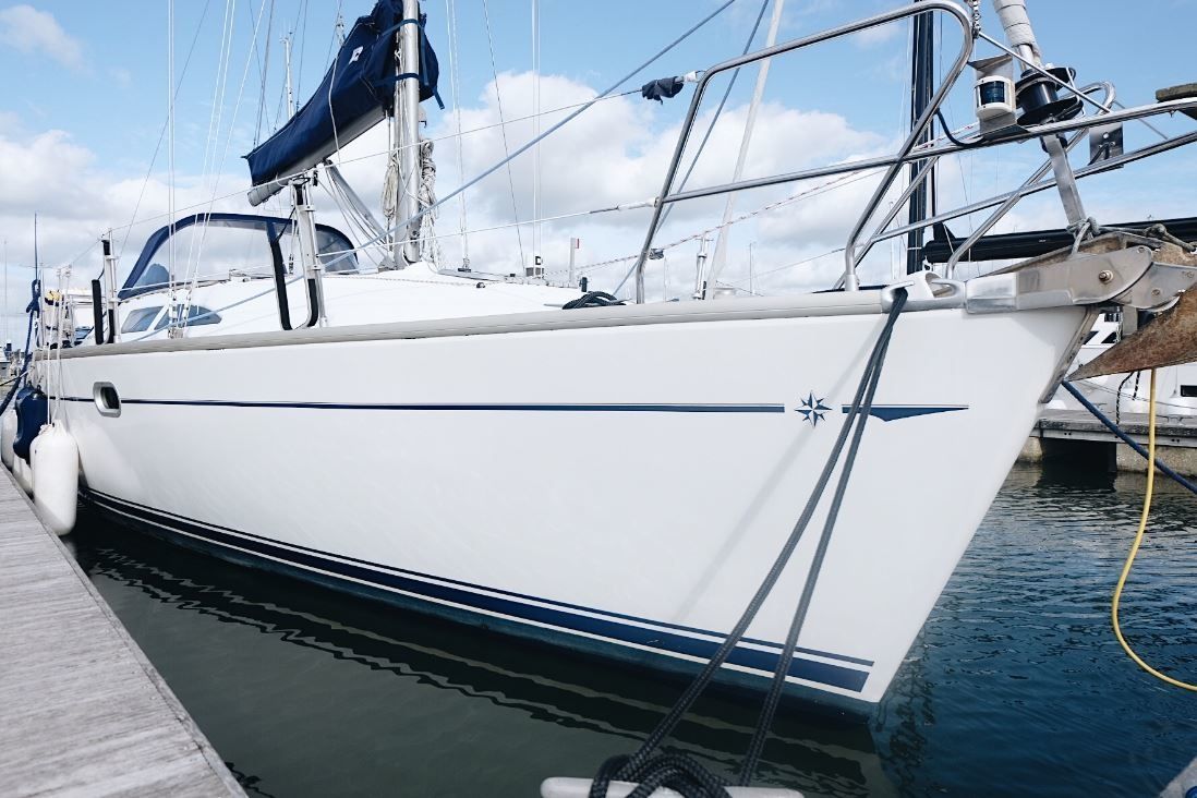 Jeanneau Sun Odyssey 37 | Blue Otter