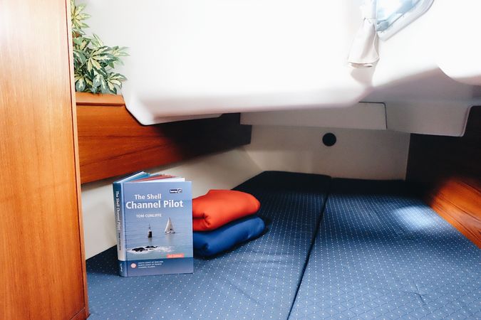 Jeanneau Sun Odyssey 37 | Blue Otter