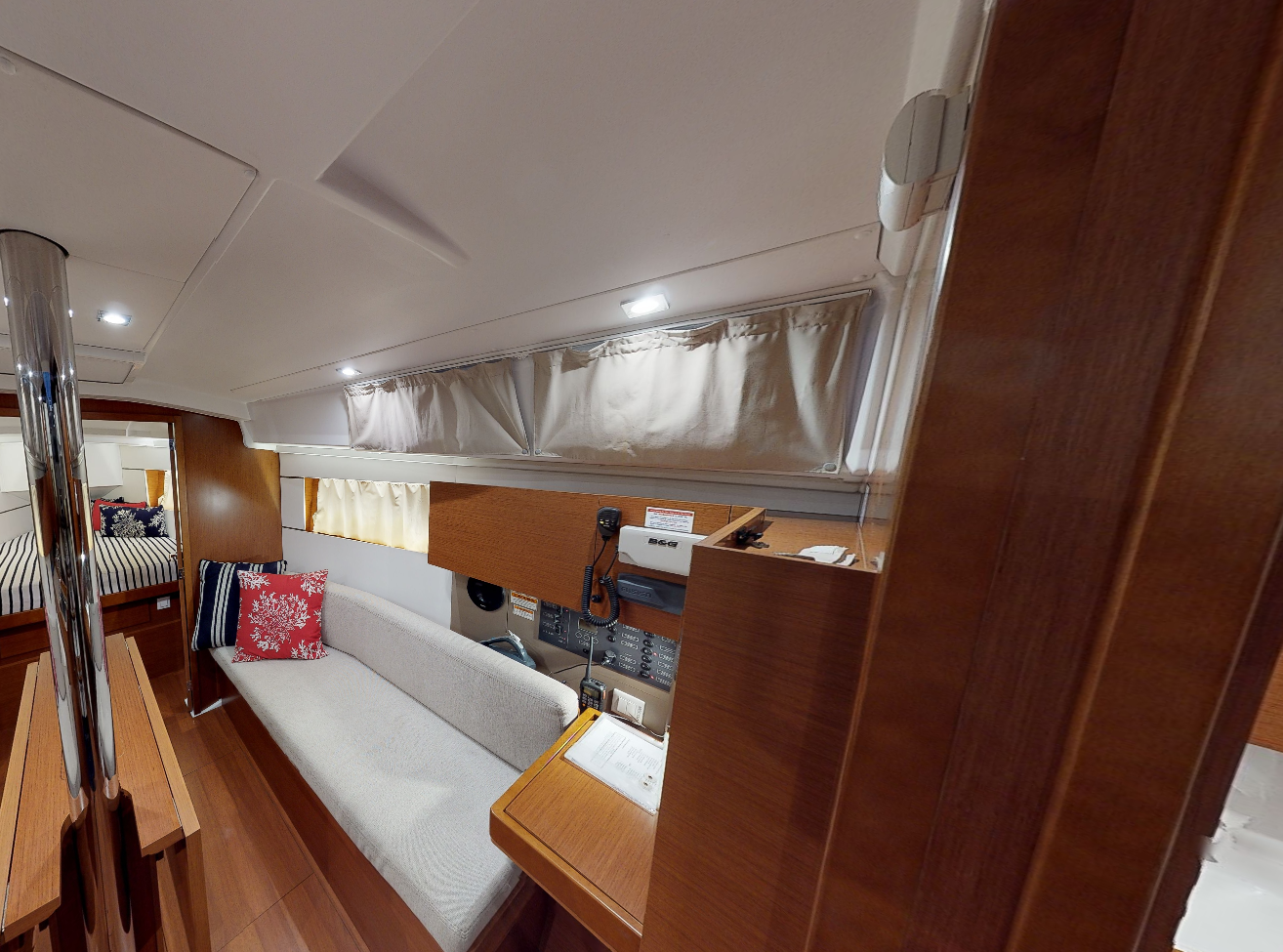 Beneteau Oceanis 35.1 | Angele