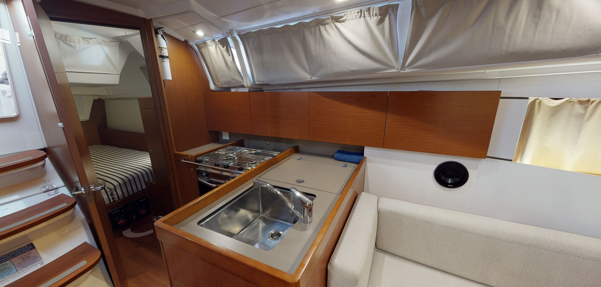 Beneteau Oceanis 35.1 | Angele