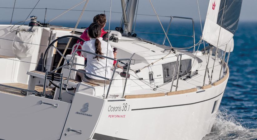 Beneteau Oceanis 38.1 | Sea Lilly