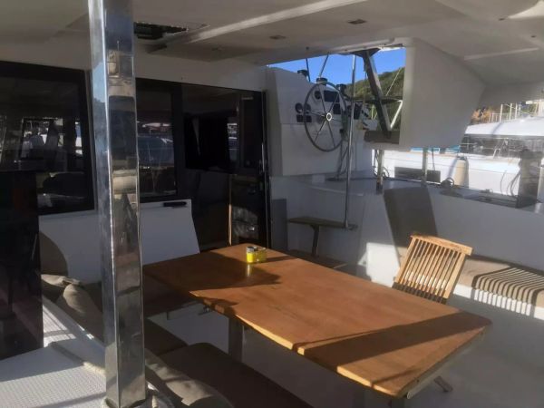 Fountaine Pajot Lucia 40 | Ines