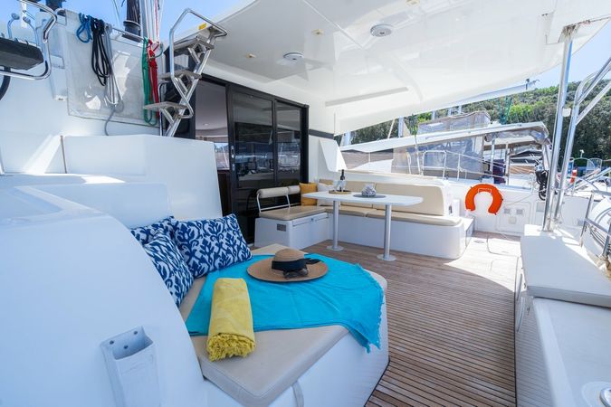 Lagoon 42 | Fleur De Sel