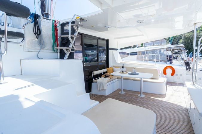 Lagoon 42 | Fleur De Sel