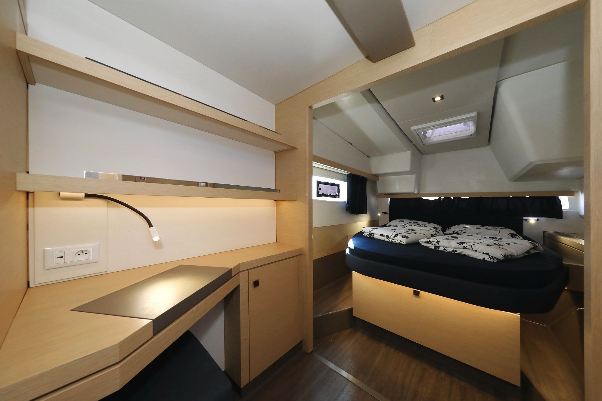 Fountaine Pajot Lucia 40 | Floreanne