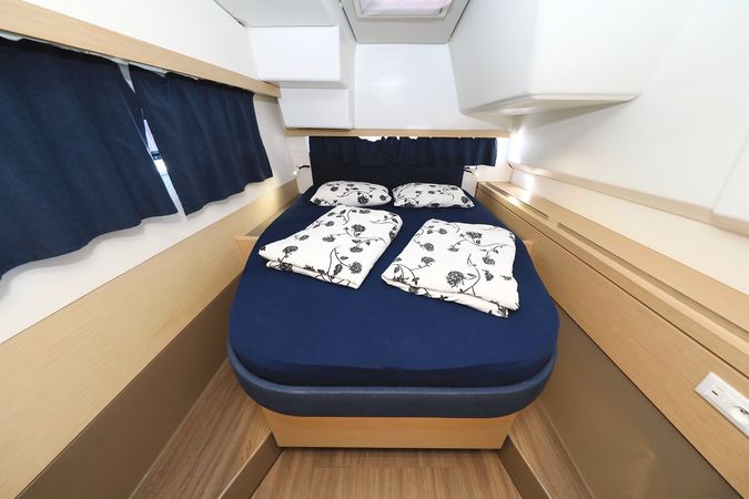 Fountaine Pajot Lucia 40 | Floreanne