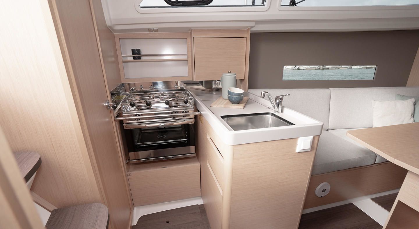 Beneteau Oceanis 30.1 | Arya