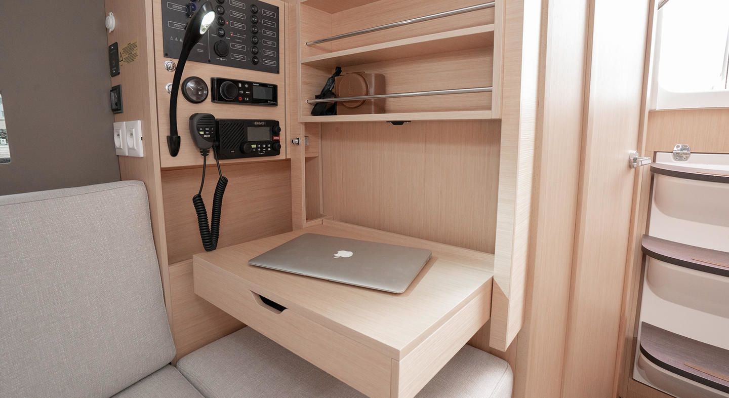 Beneteau Oceanis 30.1 | Arya