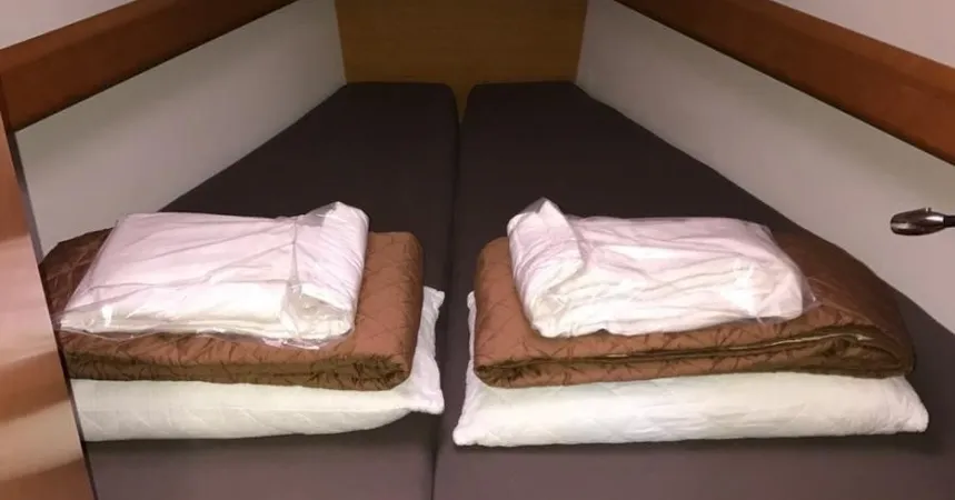 Jeanneau Sun Odyssey 439 | Sea & Sky9