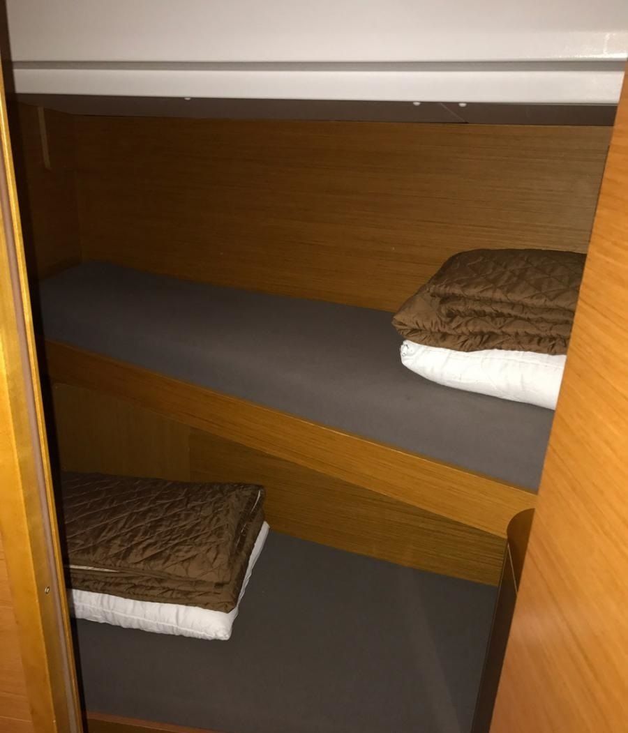 Jeanneau Sun Odyssey 439 | Sea & Sky11