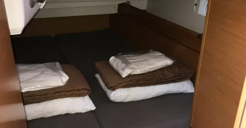 Jeanneau Sun Odyssey 439 | Sea & Sky10