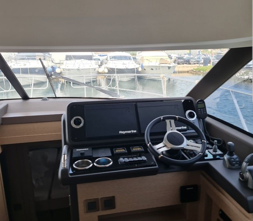 Prestige 460 Fly | Ferus