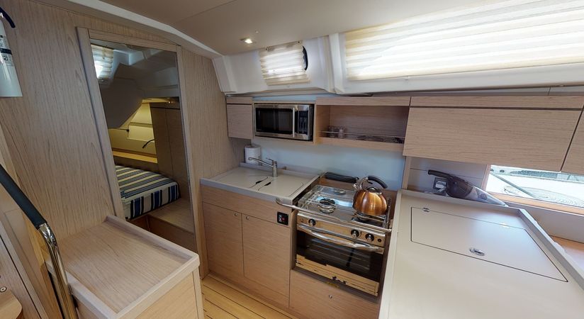 Beneteau Oceanis 46.1 | Marine Sky