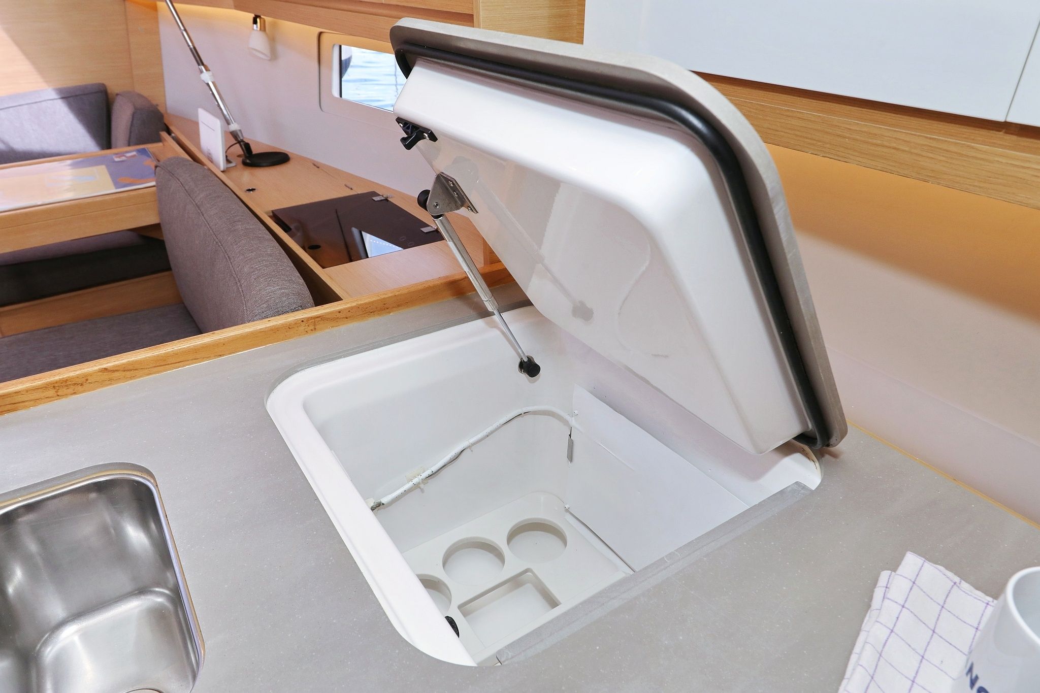 Dufour 412 | Themisto