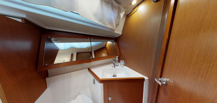 Beneteau Oceanis 45 | Bodhi