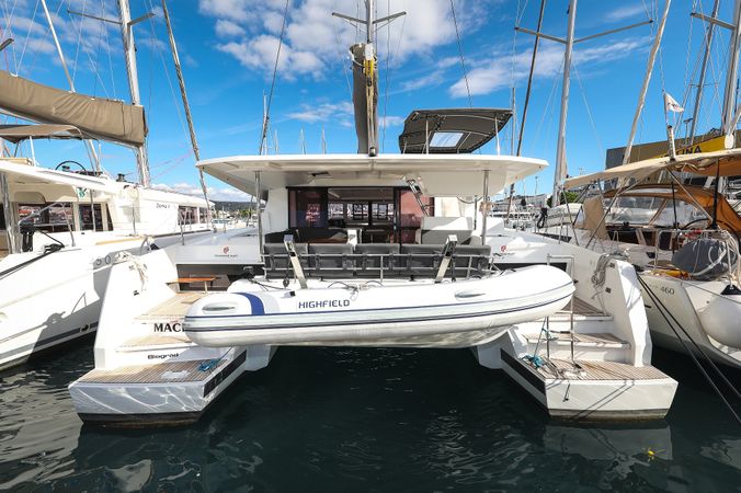 Fountaine Pajot Astrea 42 | Macho