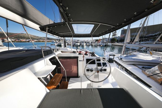 Fountaine Pajot Astrea 42 | Macho