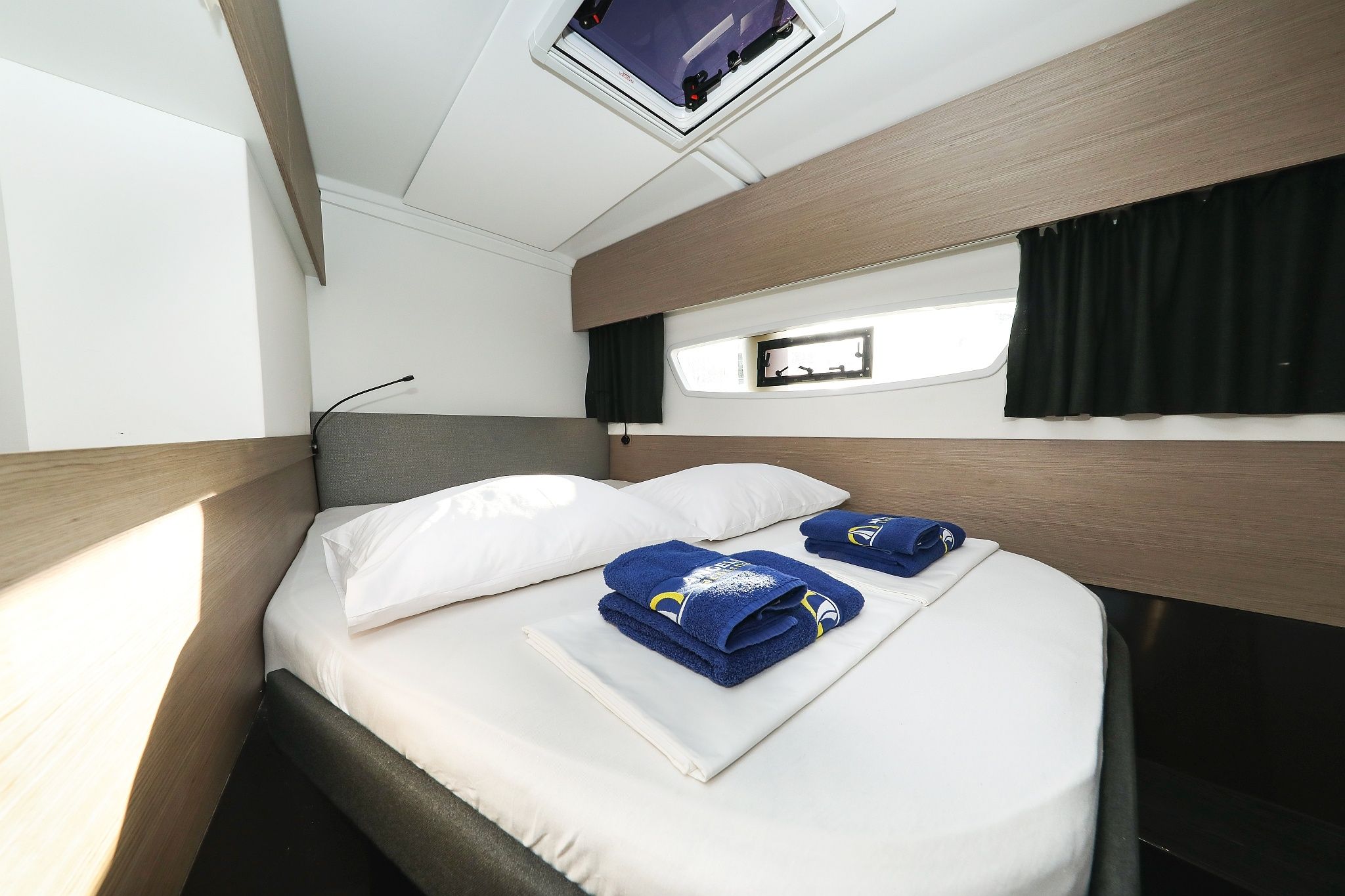 Fountaine Pajot Astrea 42 | Macho