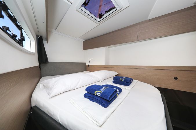 Fountaine Pajot Astrea 42 | Macho