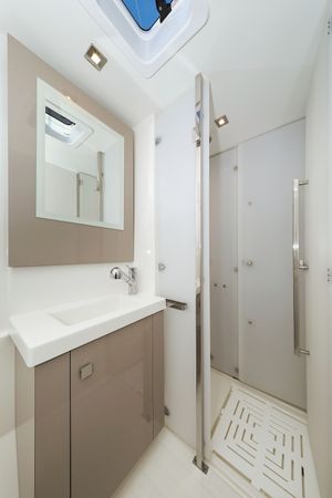 Fountaine Pajot Astrea 42 | Macho