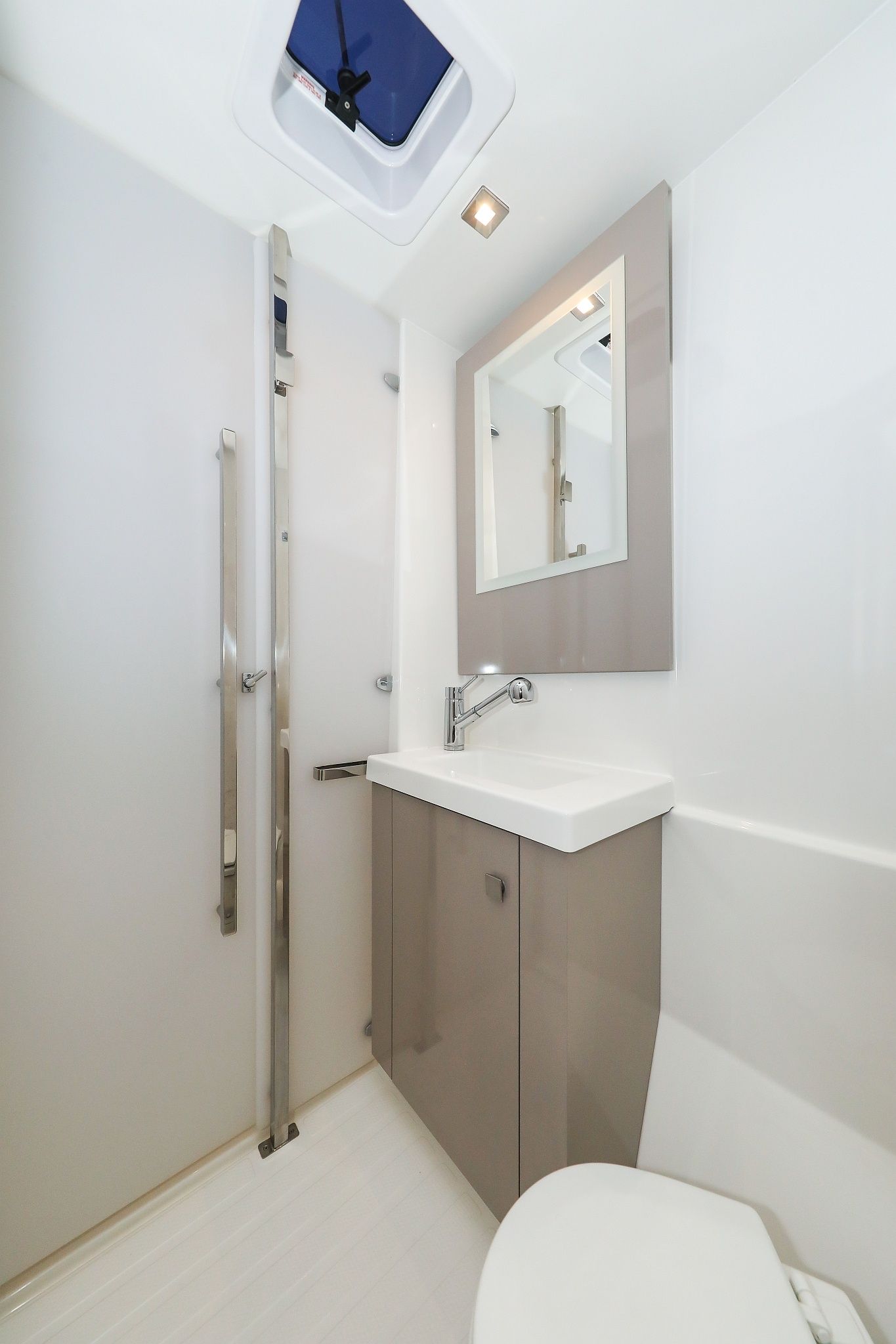 Fountaine Pajot Astrea 42 | Macho