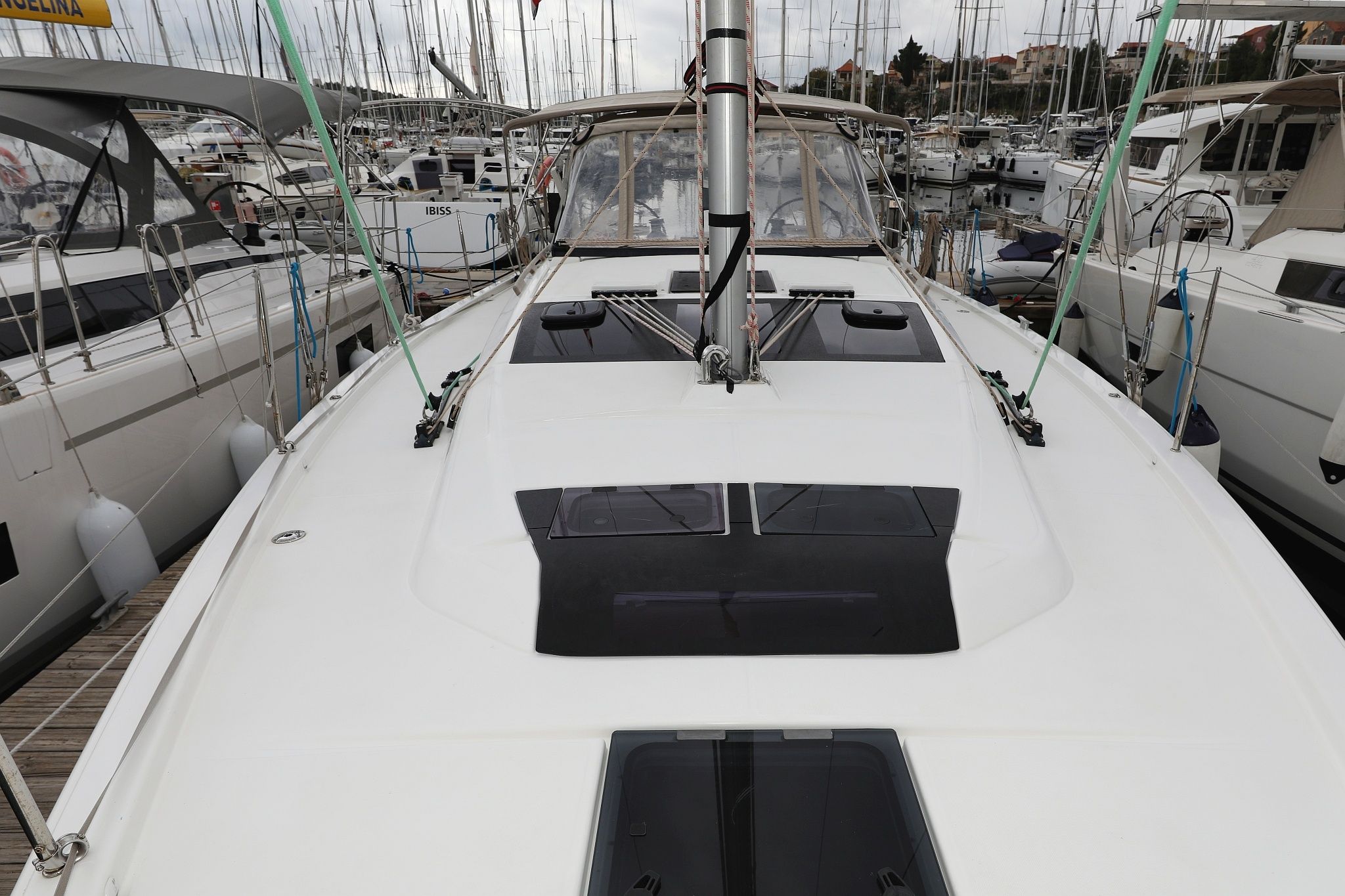 Dufour 390 | Mercury