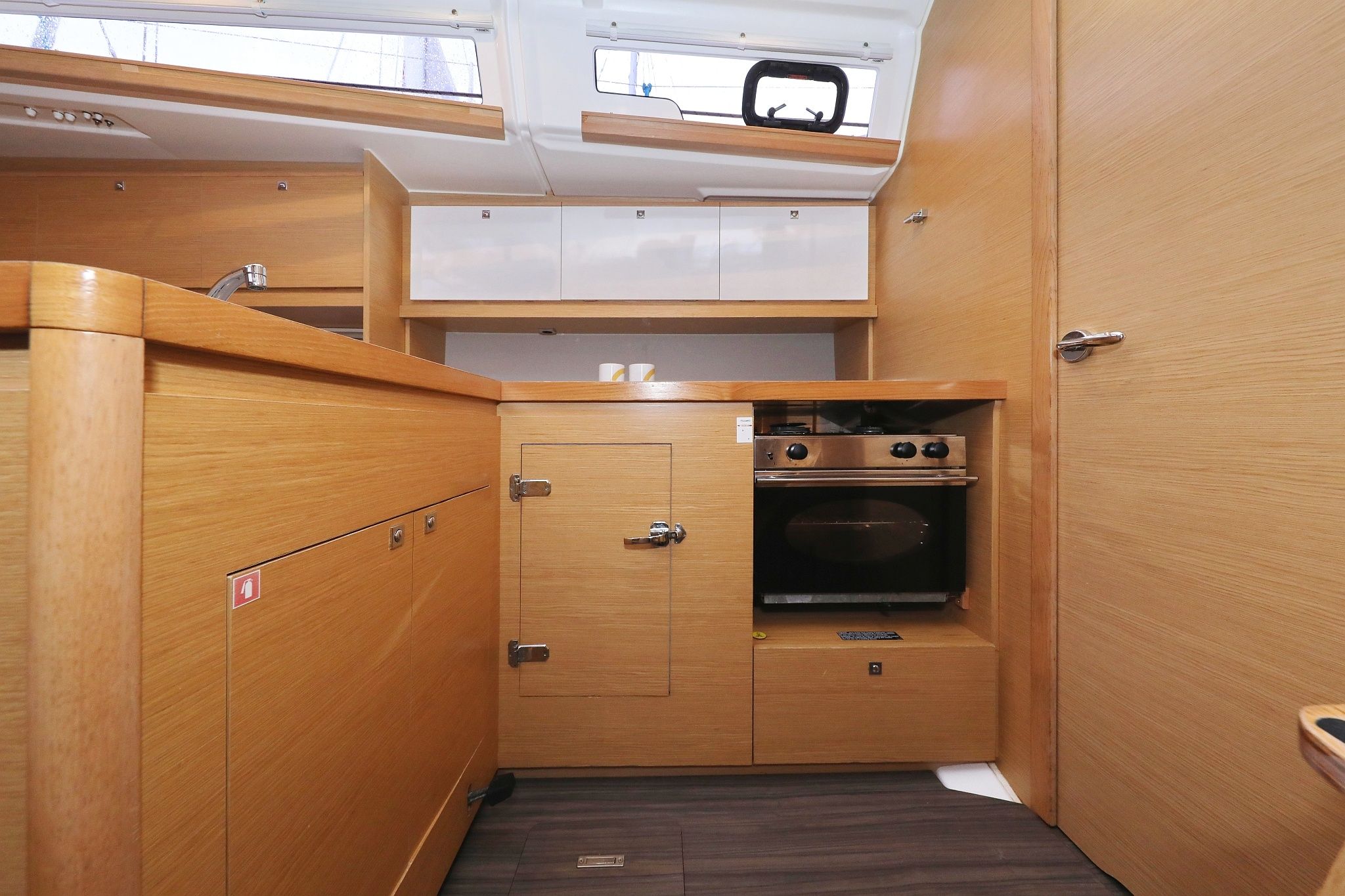 Dufour 390 | Mercury