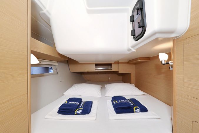 Dufour 390 | Mercury