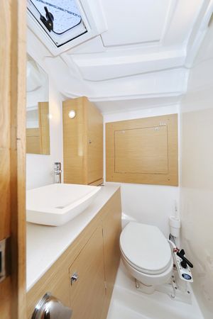 Dufour 390 | Mercury