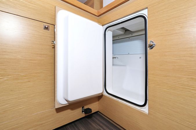 Dufour 390 | Mercury