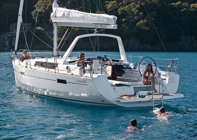 Beneteau Oceanis 45 | Quest