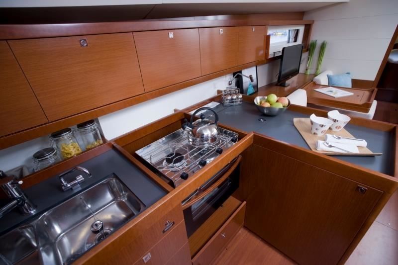 Beneteau Oceanis 45 | Quest