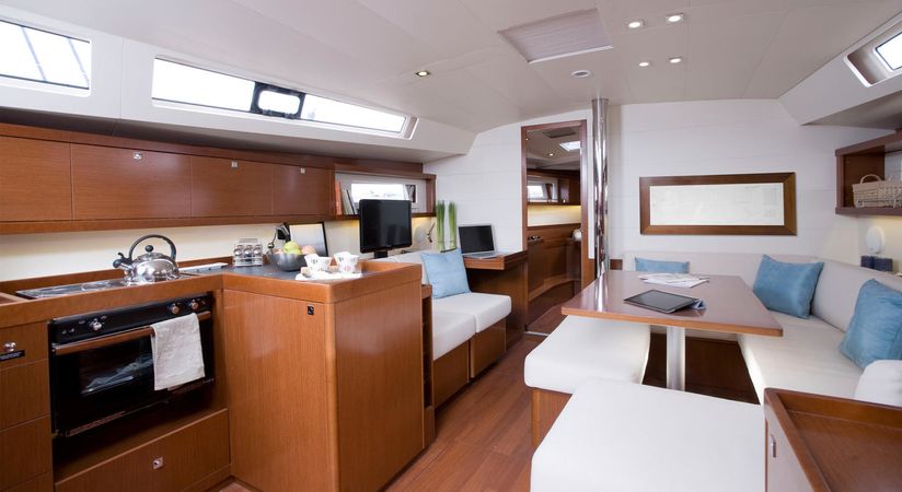 Beneteau Oceanis 45 | Quest