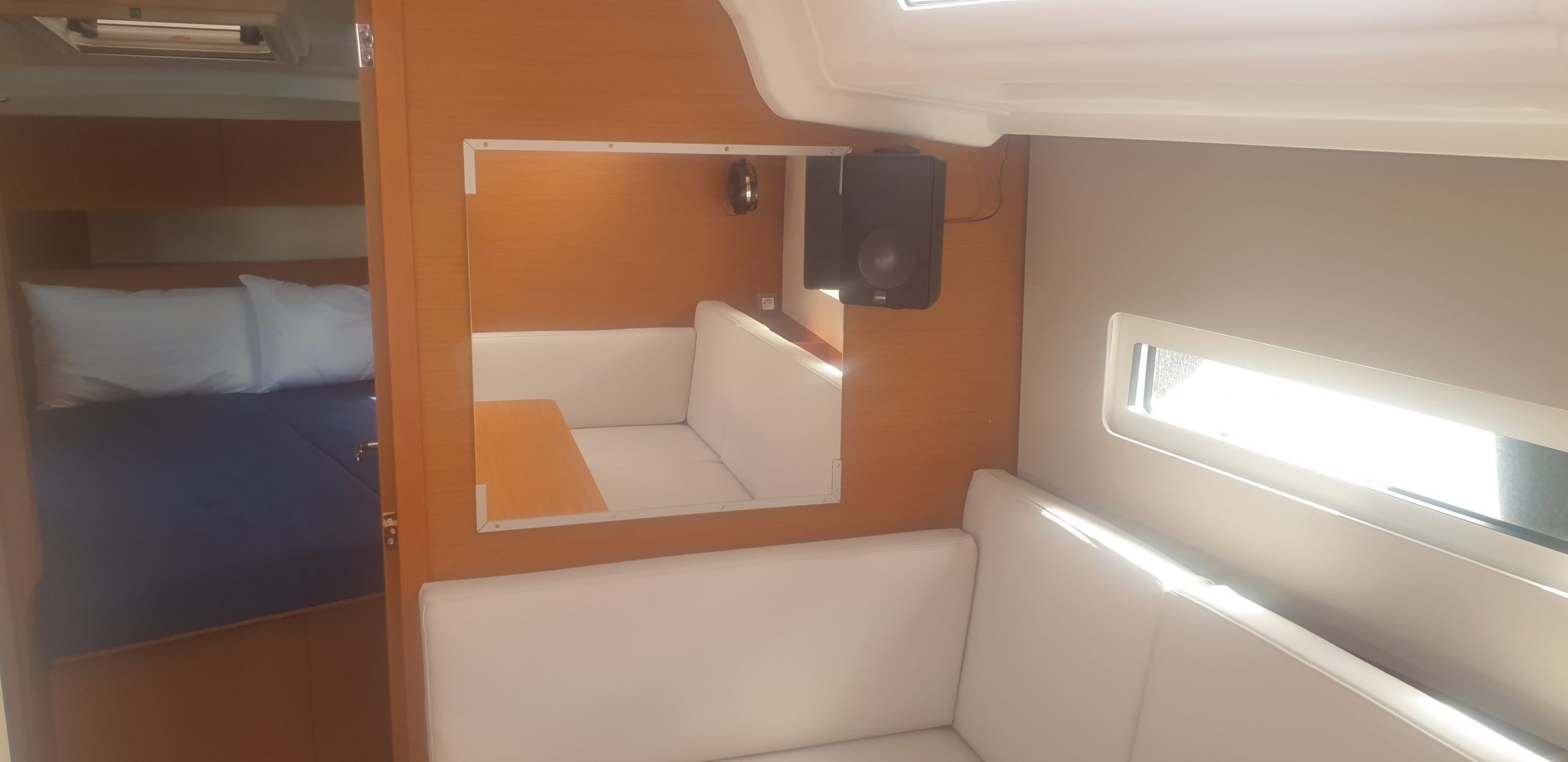 Jeanneau Sun Odyssey 410 | The Song Is You
