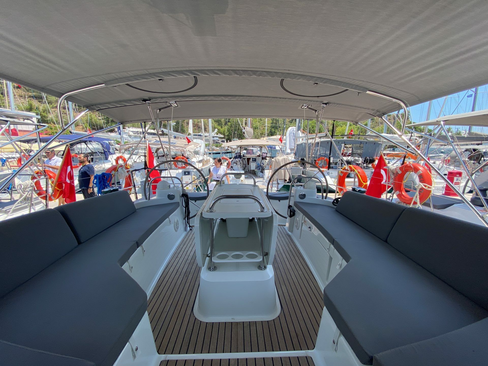 Jeanneau Sun Odyssey 53 | Mocha 2