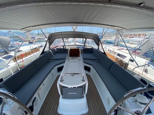 Jeanneau Sun Odyssey 53 | Mocha 2