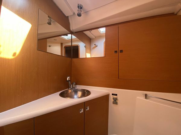 Jeanneau Sun Odyssey 53 | Mocha 2