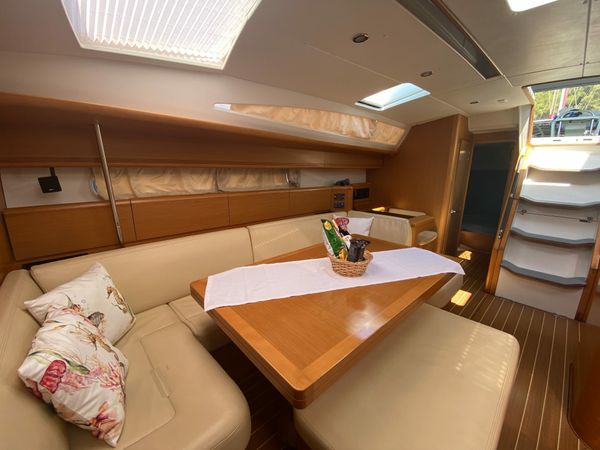 Jeanneau Sun Odyssey 53 | Mocha 2