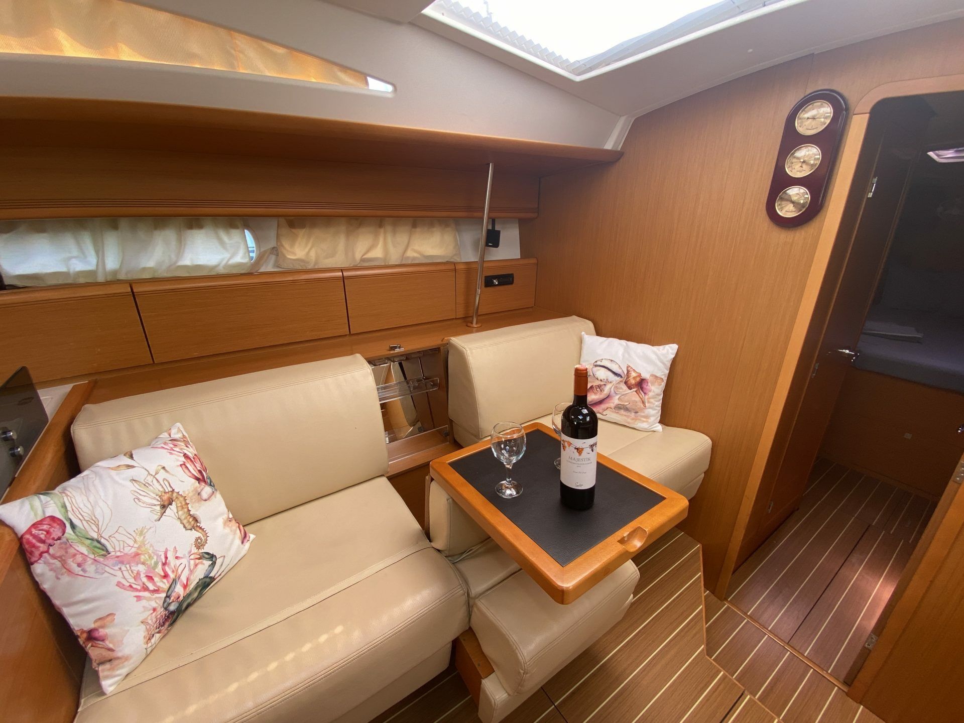 Jeanneau Sun Odyssey 53 | Mocha 2