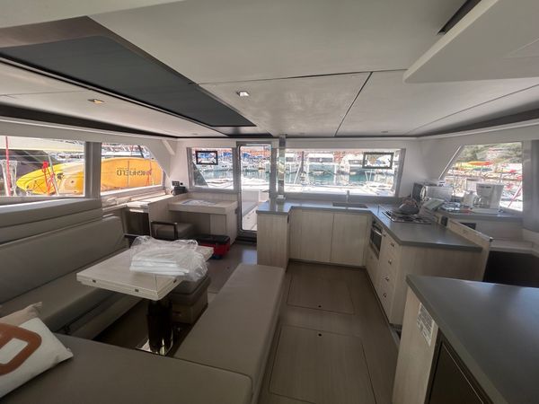 Leopard 45 | Moorings 20