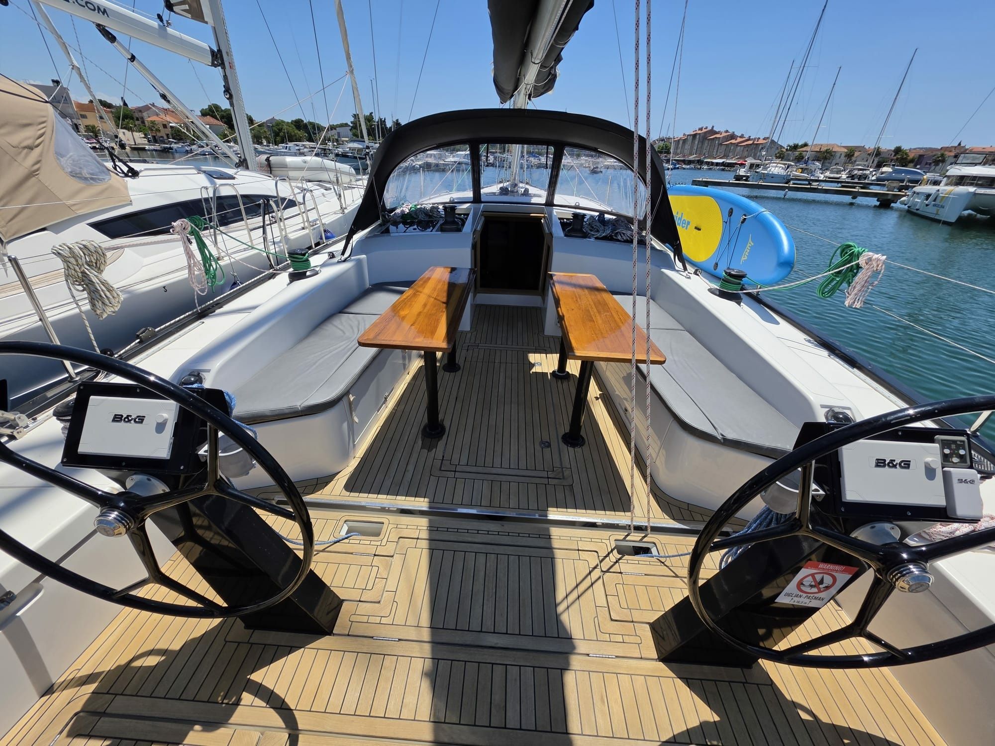 More 55 | Luna Nera
