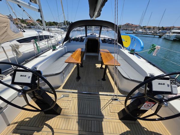 More 55 | Luna Nera